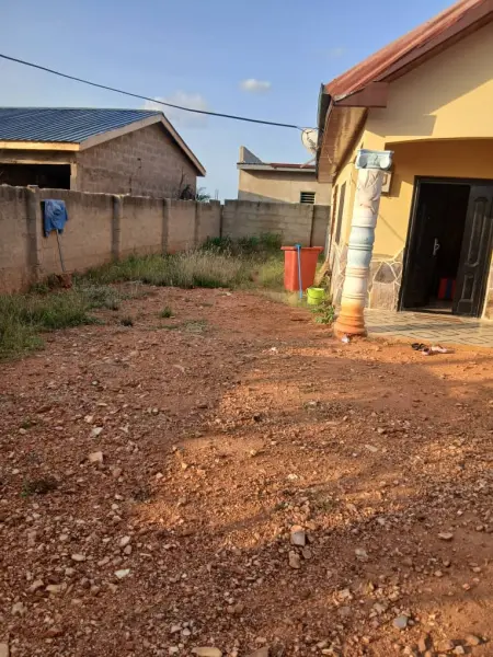 3 bedroom house for sale at Amrahia