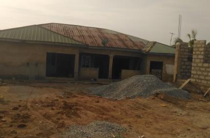 Chamber and hall self contain for rent