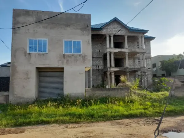 14 Bed Room Apartment